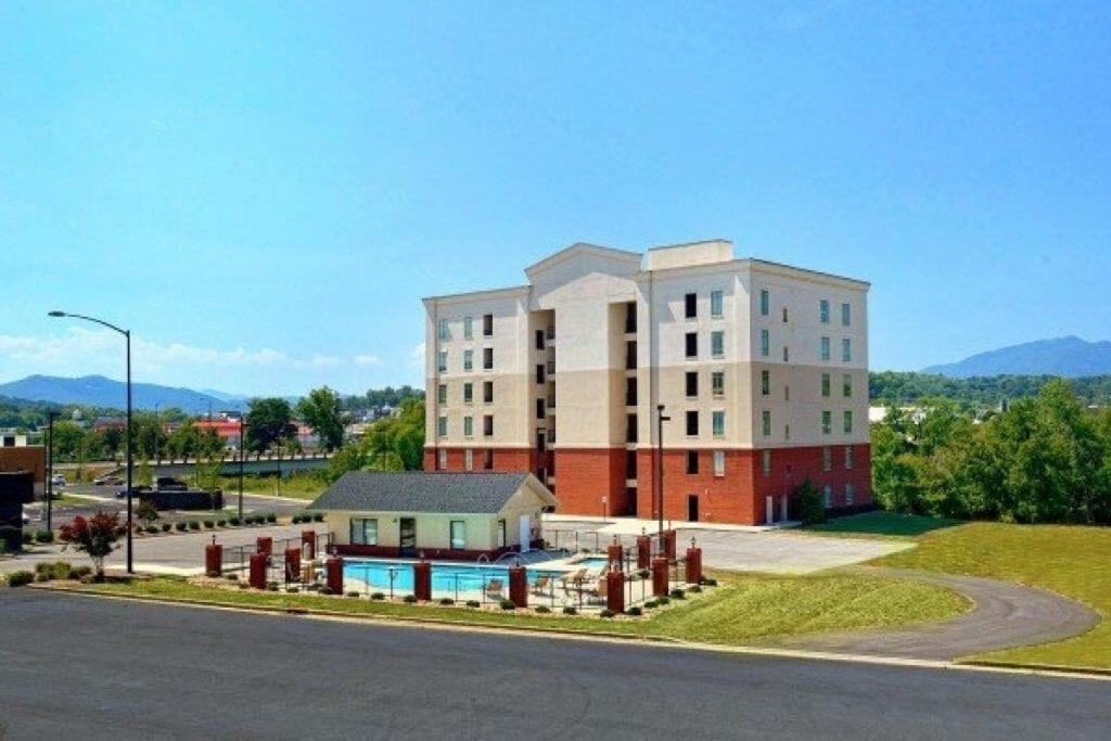 Fantastic Location! River And Mountain Views 2Br/2Ba Sleeps 6 Pigeon Forge Exterior photo