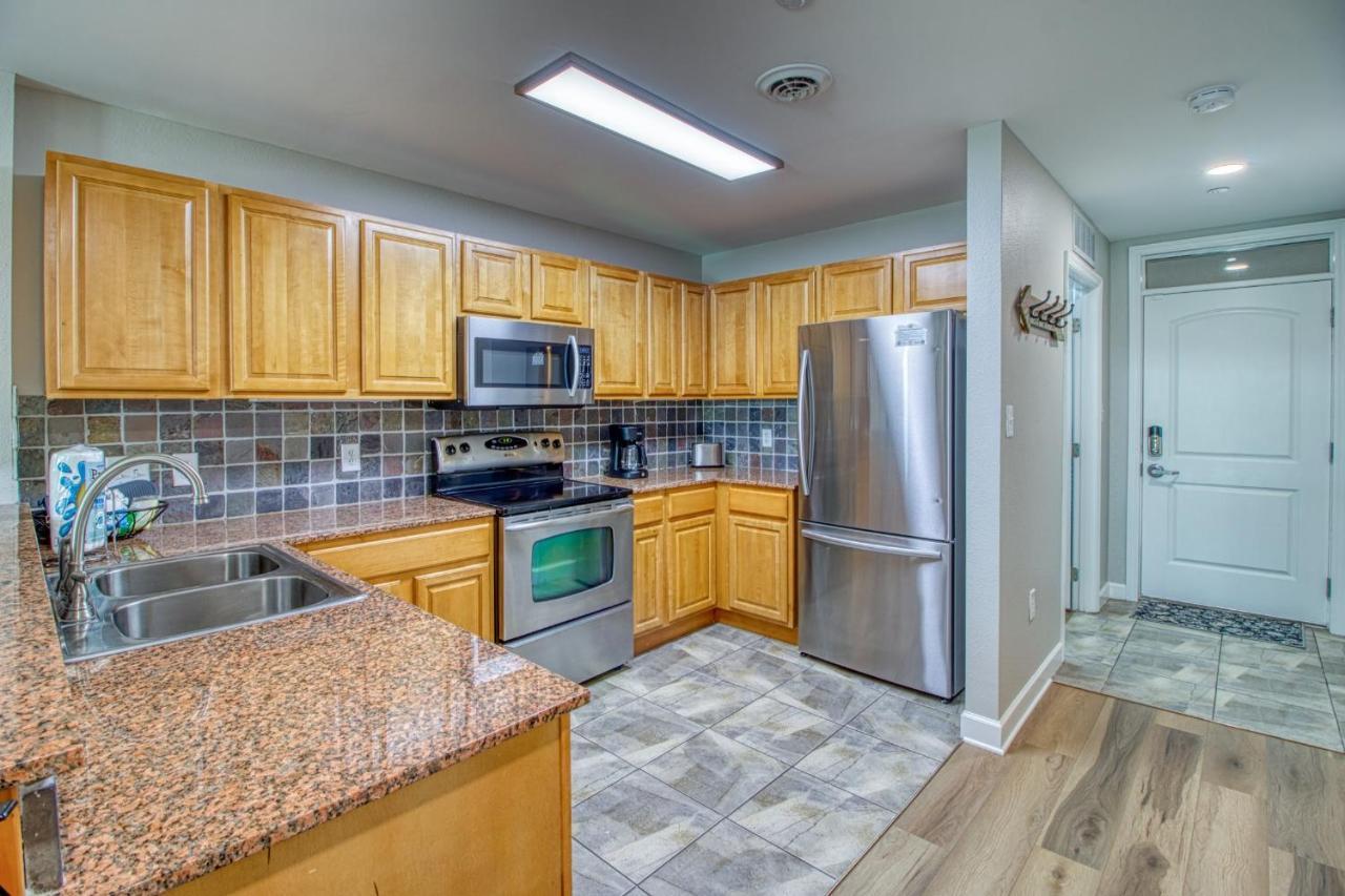 Fantastic Location! River And Mountain Views 2Br/2Ba Sleeps 6 Pigeon Forge Exterior photo