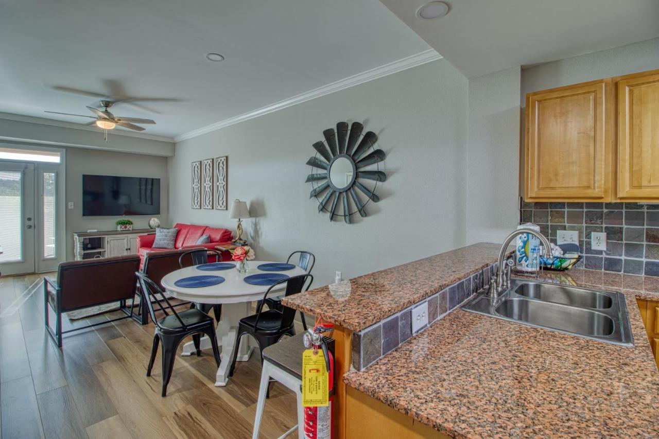 Fantastic Location! River And Mountain Views 2Br/2Ba Sleeps 6 Pigeon Forge Exterior photo