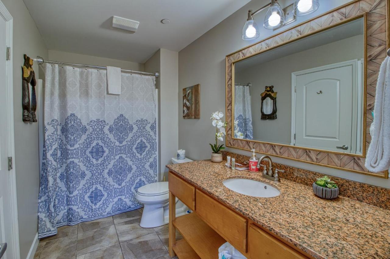 Fantastic Location! River And Mountain Views 2Br/2Ba Sleeps 6 Pigeon Forge Exterior photo