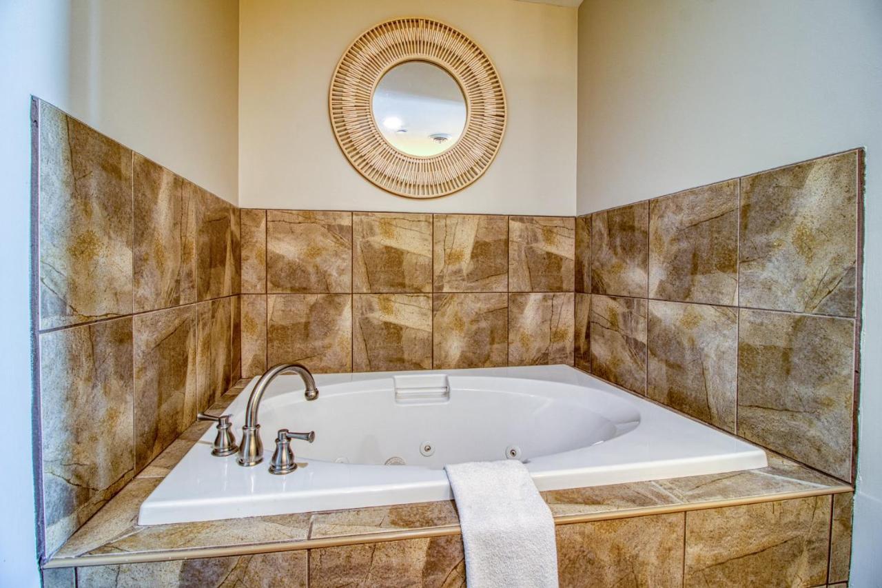 Fantastic Location! River And Mountain Views 2Br/2Ba Sleeps 6 Pigeon Forge Exterior photo